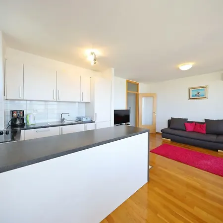 My Place Apartment *