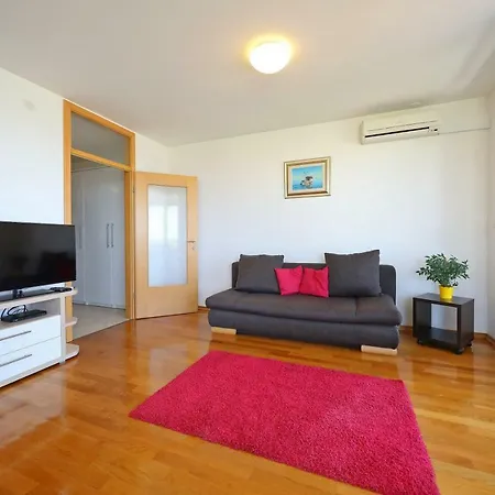 My Place Apartment *